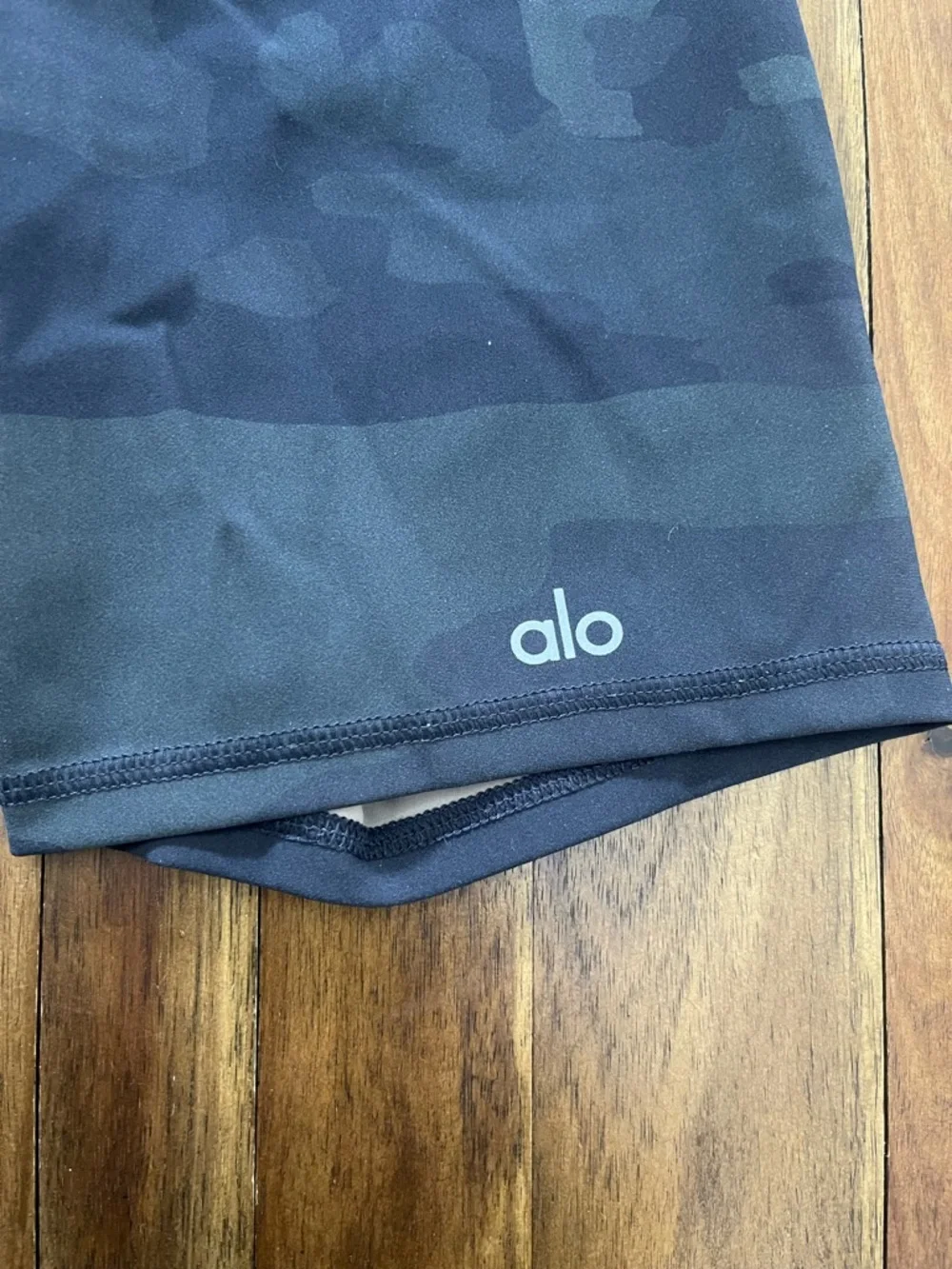 Alo High-Waist Camo Biker Shorts